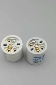 High Quality Porcelain E26 E27 E12 E14 ... Lamp Holder UL Socket Lighting Accessory
